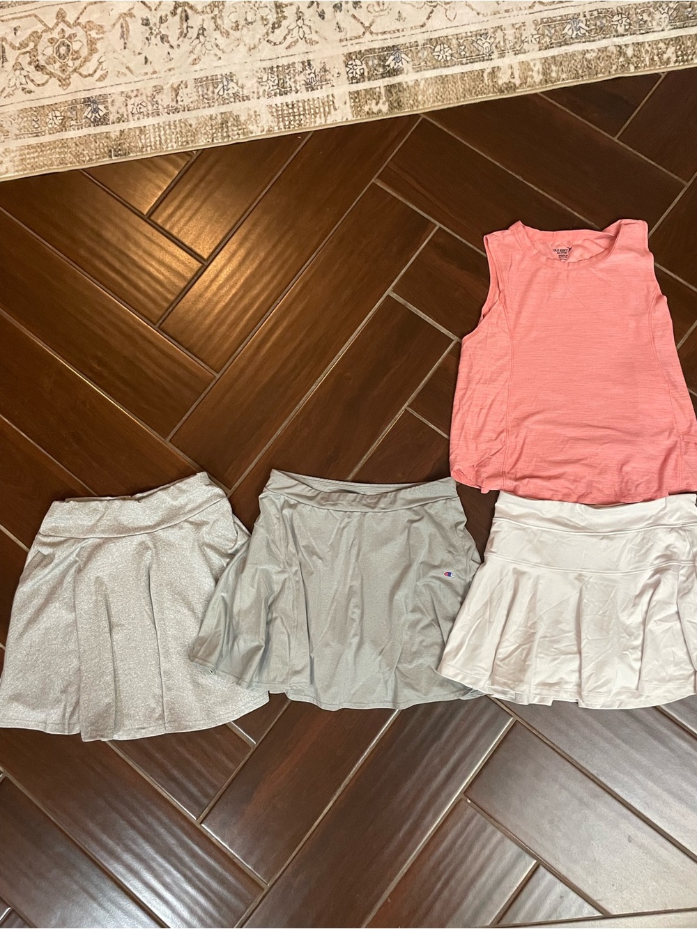 Champion and Old Navy Women's Light Gray Athletic Skort - Silver/Gray